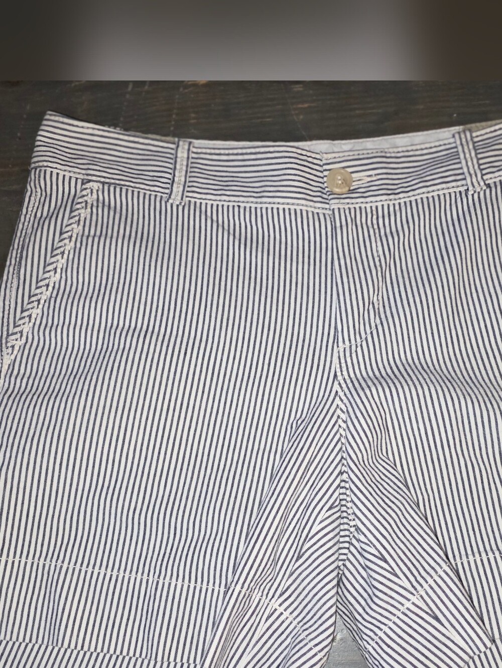 Dockers Blue and White Pinstripe Shorts NWOT Size 6 🙂🙂